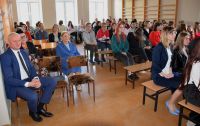 zebrani uczniowie lo w nasielsku