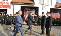 przyznanie nagród dwóm strażakom