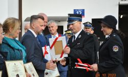 wręczenie podziękowań zebranym gościom