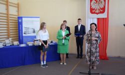 starosta przemawia do zebranych gości