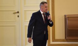 starostowie z województwa mazowieckiego przedstawiają się zaproszonym gościom