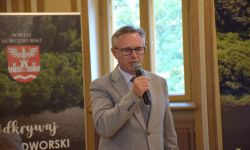 starostowie z województwa mazowieckiego przedstawiają się zaproszonym gościom