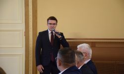 starostowie z województwa mazowieckiego przedstawiają się zaproszonym gościom