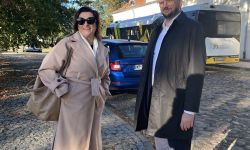 Starosta i Burmistrz przed dworcem kolejowym w Modlinie