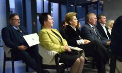 zebrani starostowie na sali konferencyjnej