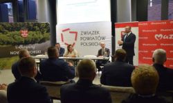 przywitanie gości przez wiceprzewodniczącego