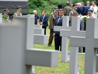 goście uczestniczą w uroczystości