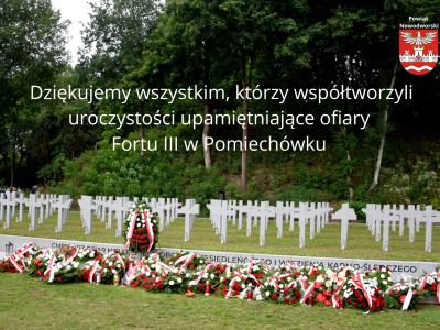grafika z podziękowaniami, w tle fort III- białe krzyże i wiązanki