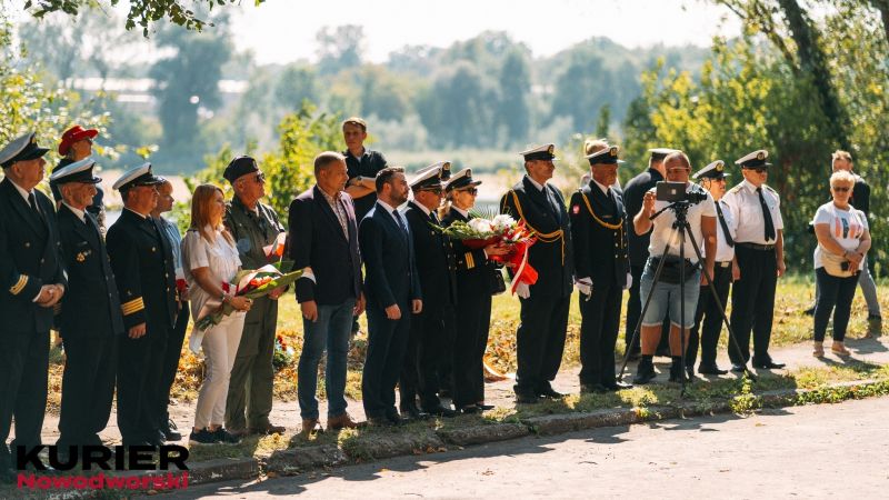 Uczestnicy wydarzenia "Śladami ścigacza KU-30” – Hołd dla bohaterów 1939 roku