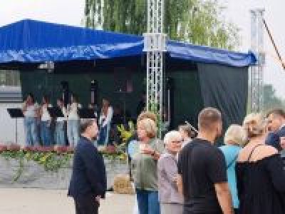 Uczestnicy dożynek w Starym Orzechowie