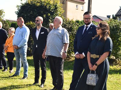 zgromadzeni goście na uroczystości