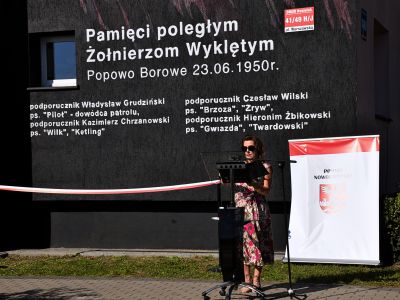 Starosta Nowodworski Magdalena Biernacka przemawia