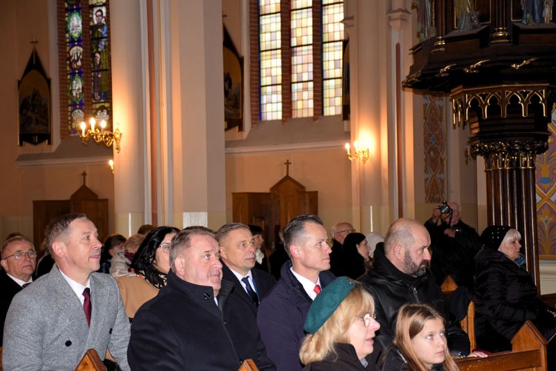 Uczestnicy obchodów Narodowego Święta Niepodległości