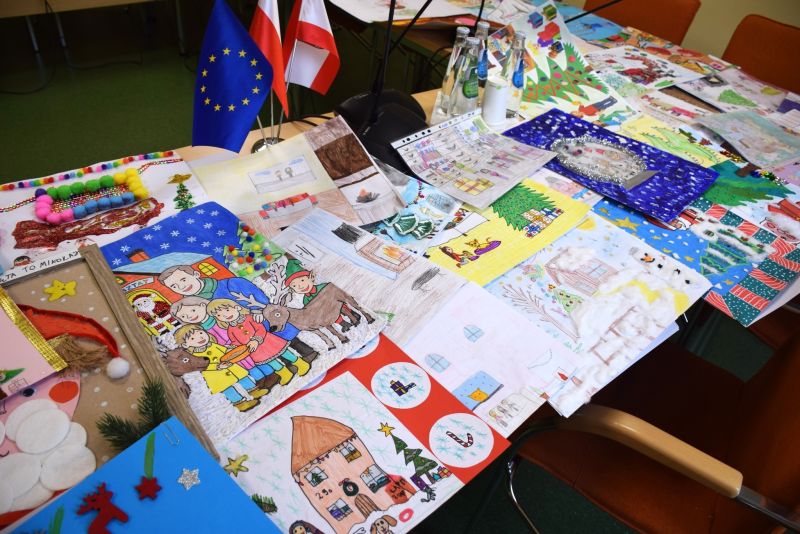 Prace plastyczne, które wpłynęły na konkurs plastyczny "Moje wymarzone święta"