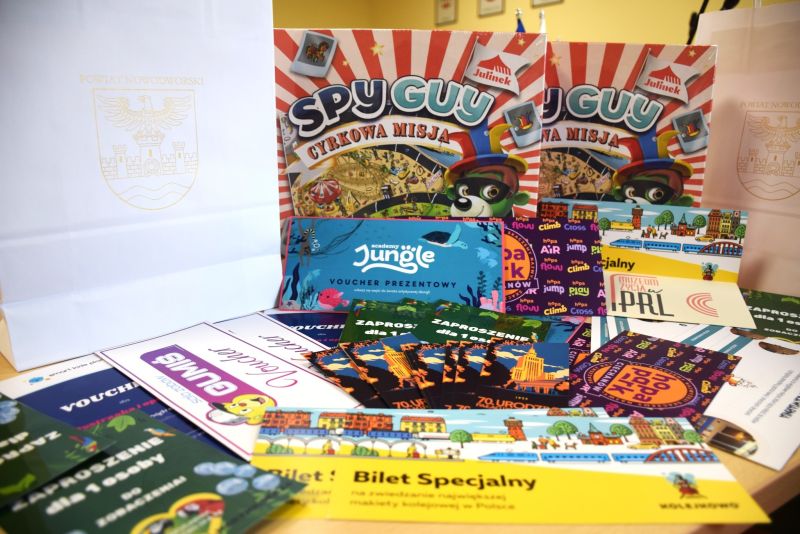 Zdjęcie prezentów w konkursie plastycznym "Moje wymarzone święta"