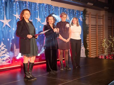 Starosta Nowodworski Magdalena Biernacka przemawia na scenie