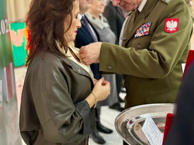 wręczenie odznaczenia