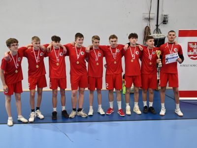 zdjęcie grupowe drużyny siatkarzy