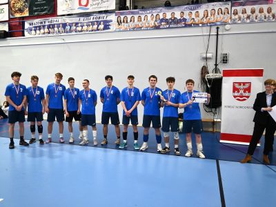 zdjęcie grupowe drużyny siatkarzy