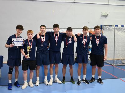 zdjęcie grupowe drużyny siatkarzy