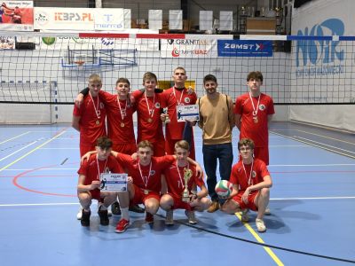 zdjęcie grupowe drużyny siatkarzy