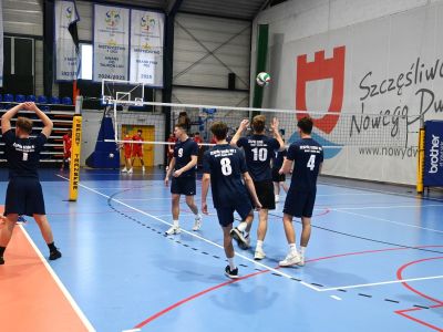 zawodnicy podczas rozgrywki