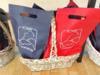 torby z upominkami dla uczestników III Turnieju Tenisa Stołowego dla Seniorów