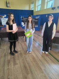 Uczestnicy powiatowego konkursu wiedzy o życiu i twórczości Fryderyka Chopina