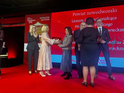 zdjęcie grupowe uczestników wydarzenia