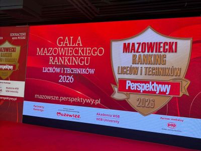 zdjęcie grupowe uczestników wydarzenia