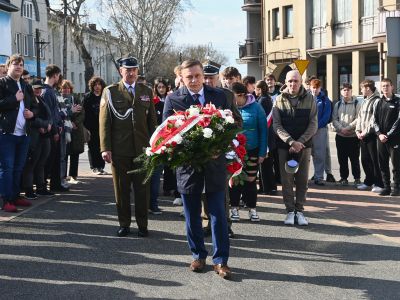 Wicestarosta Nowodworski z kwiatami