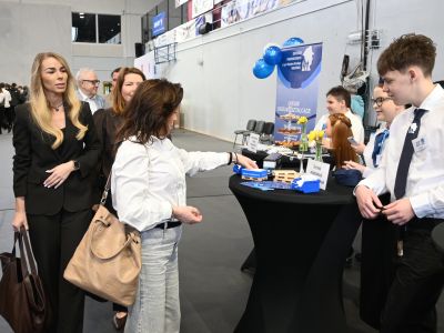 Starosta Nowodworski na giełdzie szkół