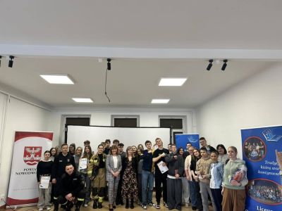 wspólne zdjęcie uczestników wydarzenia