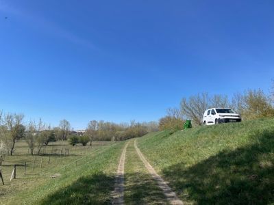 wał przeciwpowodziowy rzeki Narew