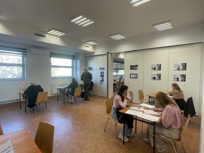 Osoby zgłaszające się do rejestracji w ramach kwalifikacji wojskowej, obsługiwane przy stanowisku administracyjnym