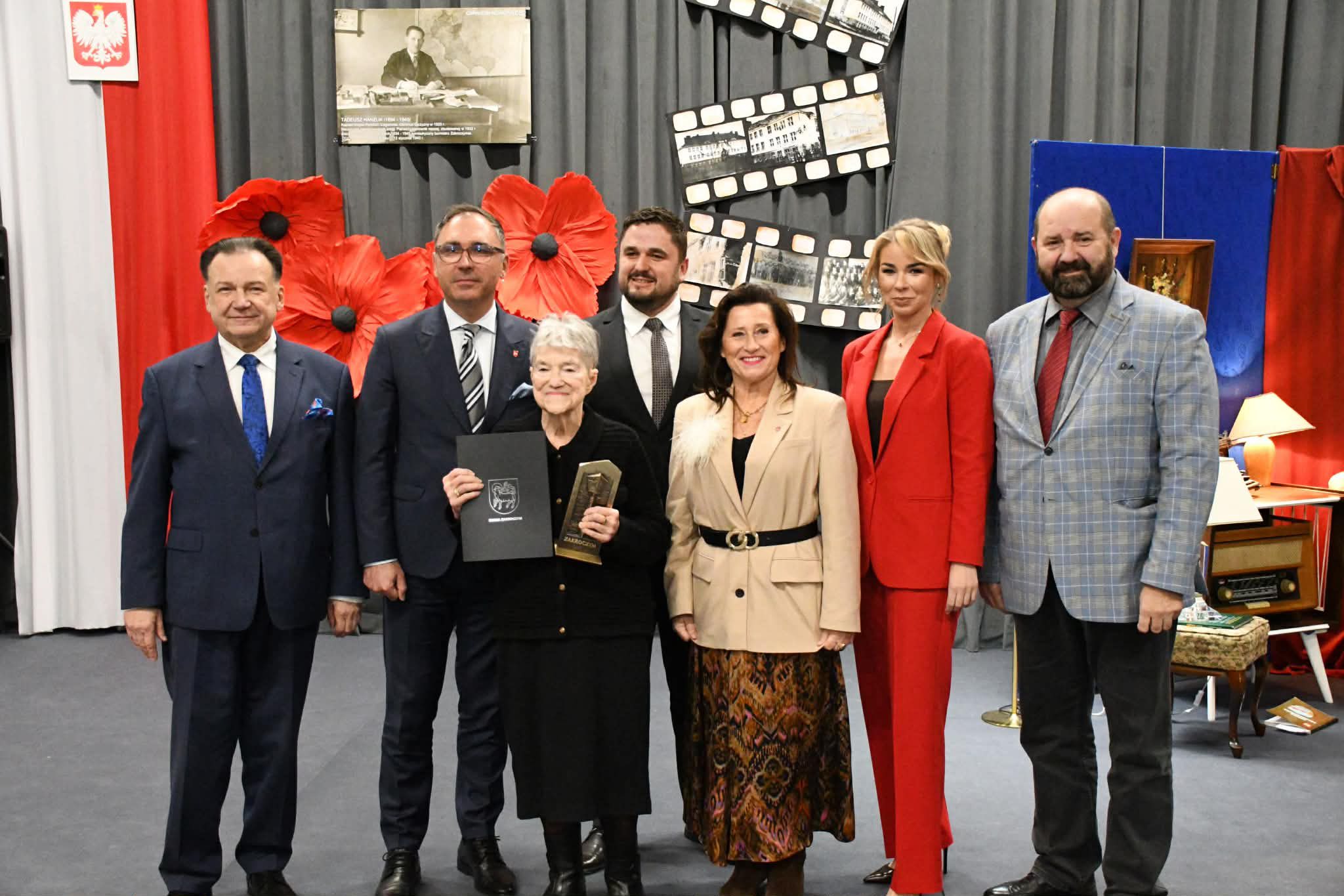 Uroczyste odsłonięcie pomnika Tadeusza Hanzlika w Zakroczymiu