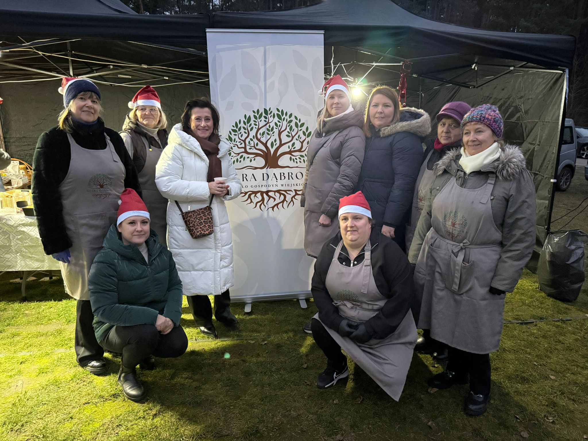 Starosta Nowodworski Magdalena Biernacka wraz z uczestnikami wydarzenia