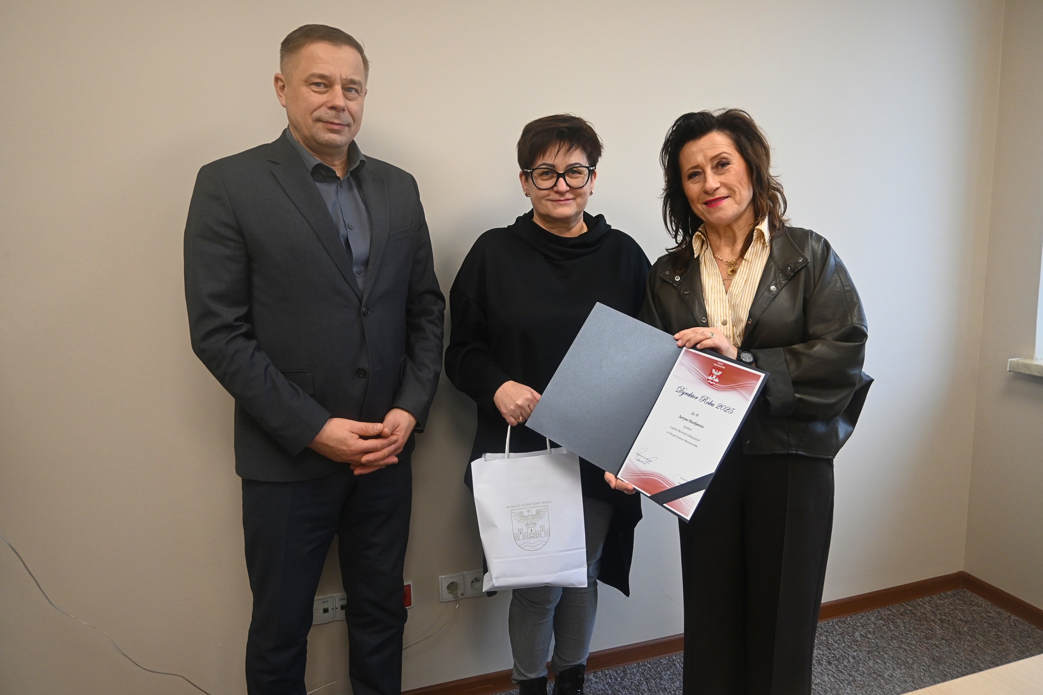 Starosta Nowodworski i Wicestarosta Nowodworski wraz z nagrodzoną