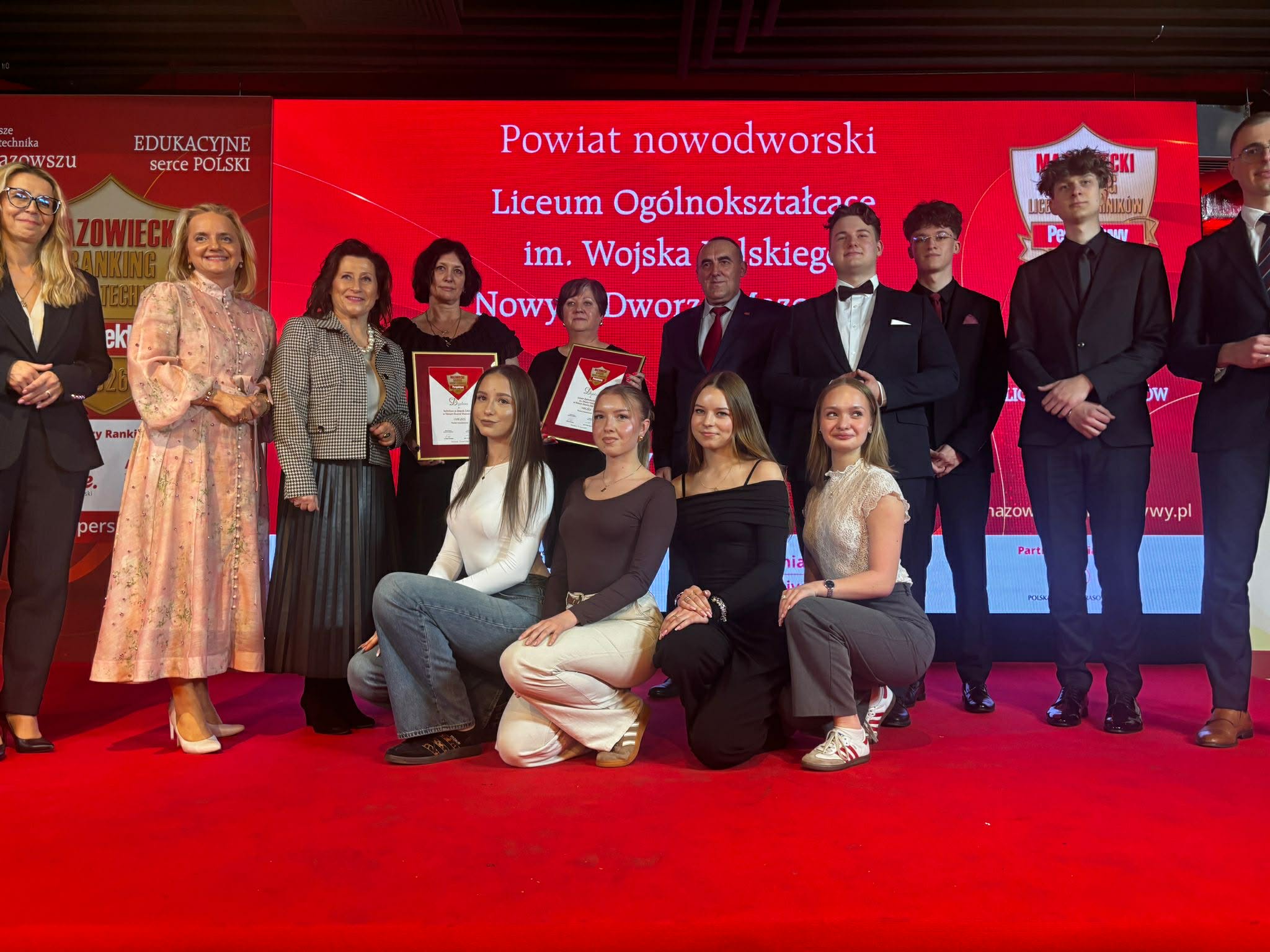 zdjęcie grupowe uczestników wydarzenia