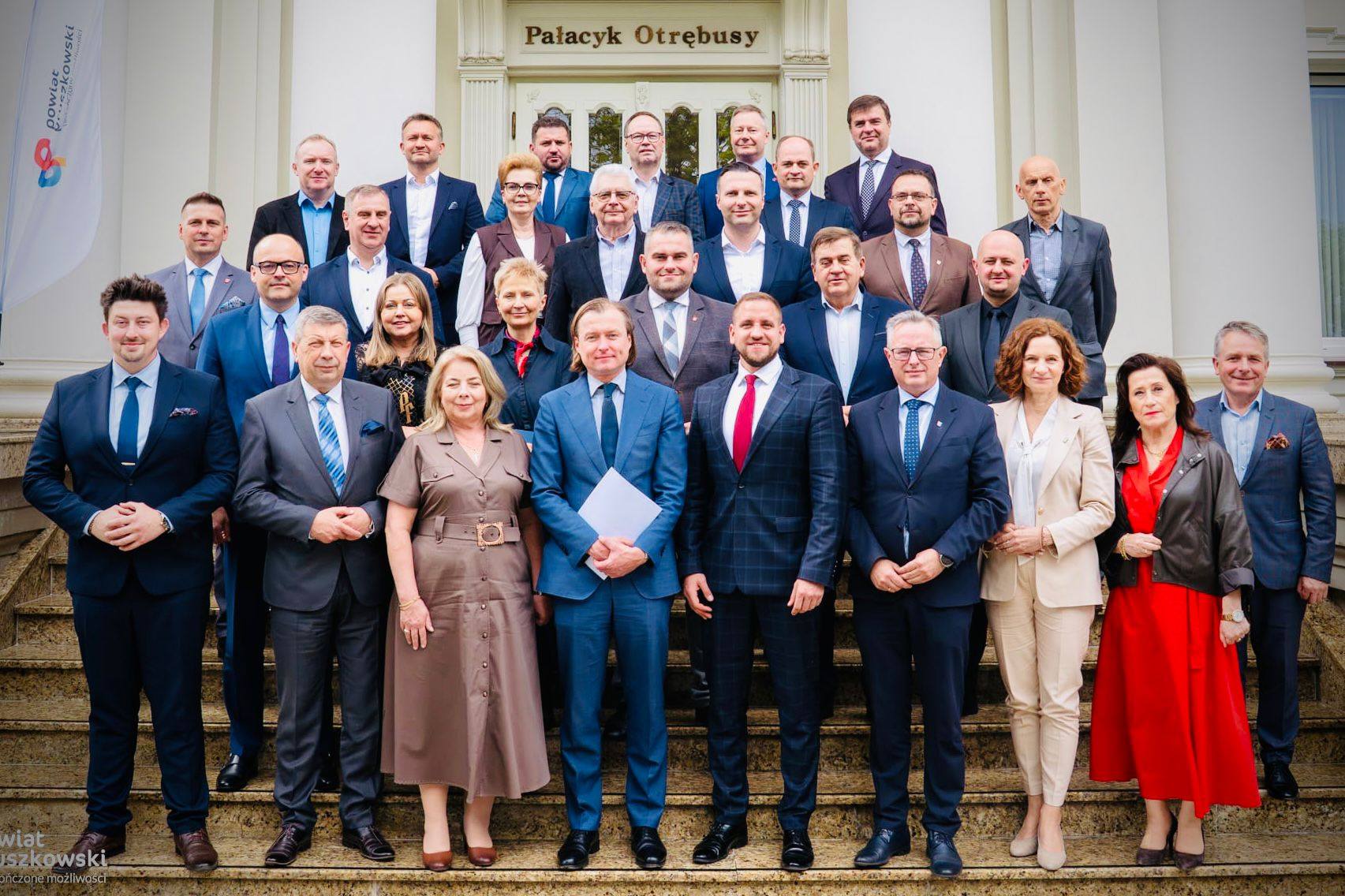 pamiątkowe zdjęcie uczestników Konwentu Powiatów Województwa Mazowieckiego
