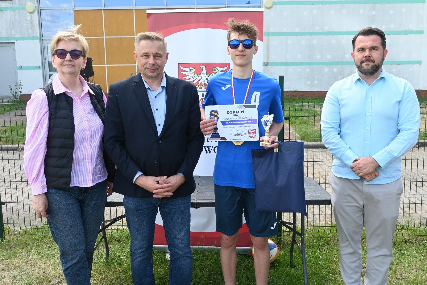 Powiatowe Zawody w siatkówce plażowej